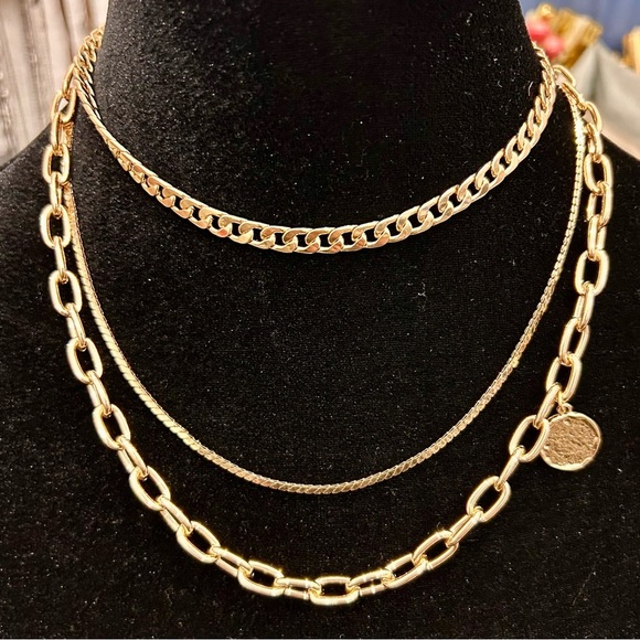 Express Jewelry - Express NWT Gold 3 Layered Chain Necklace​